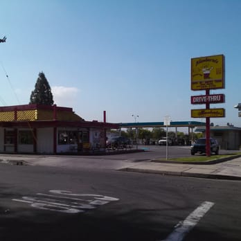 Alanberto's - View heading southbound - Mexican Near Me - San Bernardino, California