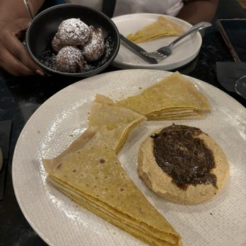 APT 4B - Oxtail Hummus - Lounges Near Me - Atlanta, Georgia
