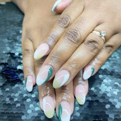 Lavergne Nails - Beautiful nails! First time trying dip and I'll never go back to acrylic!! Amazing service!!