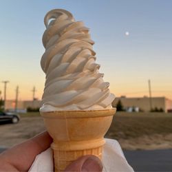 Zesto Ice Cream and Yogurt - Butter pecan & Vanilla twist cone