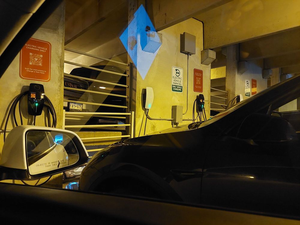 THE COLONNADE Updated September 2024 10 Photos 5500 Wayzata Blvd