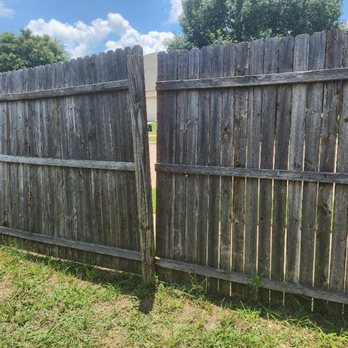 Juan's Fencing - Fence was falling apart. - Fences & Gates Near Me