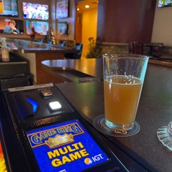 Jackpot Crossing - The bar
