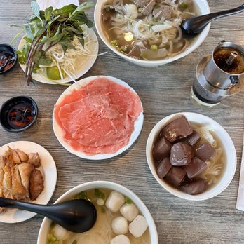 Oasis Vietnamese Cuisine - combo and fishball noodle soup - Vietnamese Near Me - Pacifica, California Oasis Vietnamese Cuisine - combo and fishball noodle soup - Vietnamese Near Me - Pacifica, California