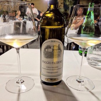 L'osteria Della Corte - Vermentino, perfect with dinner - Italian Near Me - La Spezia, SP L'osteria Della Corte - Vermentino, perfect with dinner - Italian Near Me - La Spezia, SP