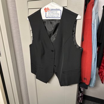 Sharon's Cleaners - Vest- - Laundry Services Near Me - Torrance, California Sharon's Cleaners - Vest- - Laundry Services Near Me - Torrance, California