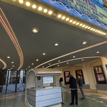 Alex Theatre - Performing Arts Near Me - Glendale, California