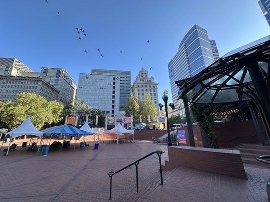 Pioneer Courthouse Square by null