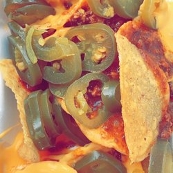 Lisa's Drive In - Nachos w/ chili, cheese & peppers