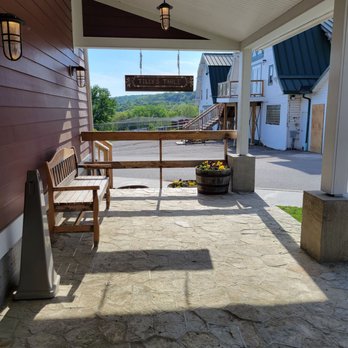 Tillys Table - Seafood Near Me - Brewster, New York