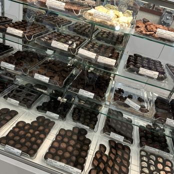 Kilwins Ice Cream - Chocolate - Fudge - Desserts Near Me - Winter Park, Florida