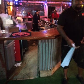 Cavanaugh's Riverdeck - Dance Clubs Near Me - Philadelphia, Pennsylvania