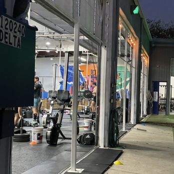 SoLa CrossFit - Interval Training Gyms Near Me - Austin, Texas SoLa CrossFit - Interval Training Gyms Near Me - Austin, Texas