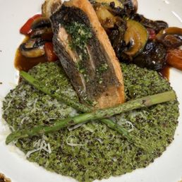 PESTO QUINOA SALMON