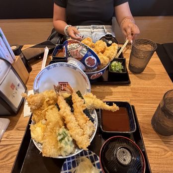 Hannosuke - One of their signature edomae dish and the tempura chicken. - Japanese Near Me - San Jose, California