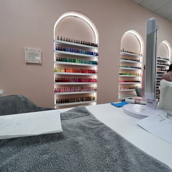 Platinum Glam - Nail Salons Near Me - Miami, Florida