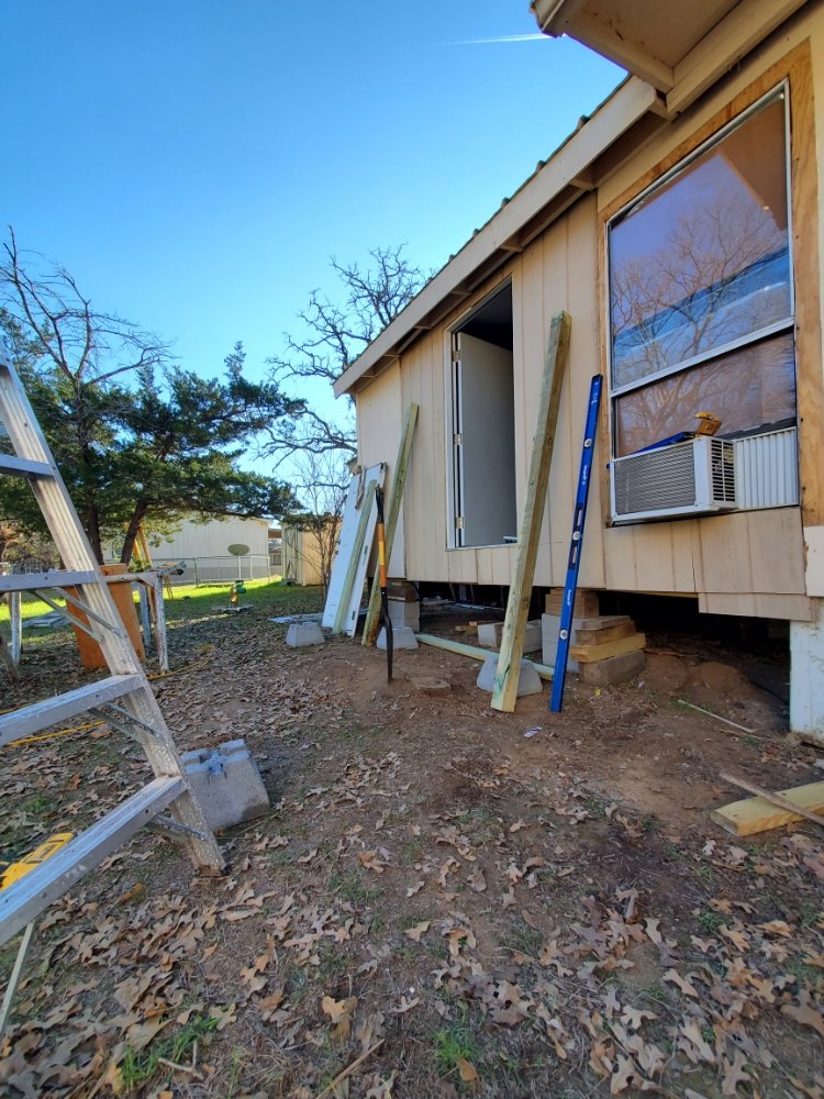 Slide of Pretty Ugly Services