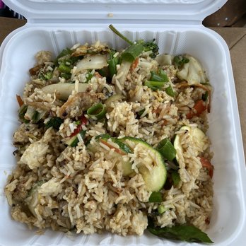 Thai Mee Up - Chicken fried rice - Food Trucks Near Me - Kahului, Hawaii Thai Mee Up - Chicken fried rice - Food Trucks Near Me - Kahului, Hawaii