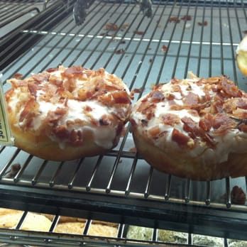 Cafe Dulce - Bacon donut - Coffee & Tea Near Me - Los Angeles, California Cafe Dulce - Bacon donut - Coffee & Tea Near Me - Los Angeles, California