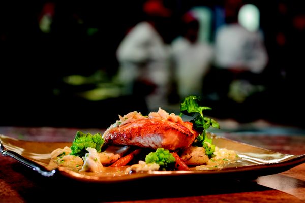 Side by Side Kitchen & Cocktails by null