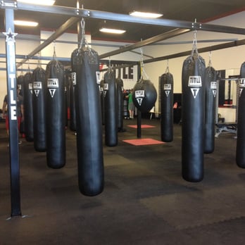 TITLE Boxing Club - Gyms Near Me - Plano, Texas
