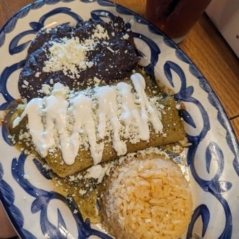 Ambriza - Enchiladas Verdes - Mexican Near Me - Houston, Texas Ambriza - Enchiladas Verdes - Mexican Near Me - Houston, Texas