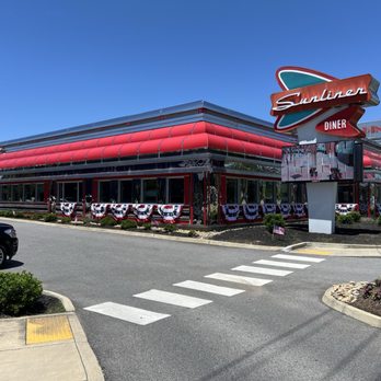Sunliner Diner - Exterior corner shot. - Diners Near Me - Pigeon Forge, Tennessee Sunliner Diner - Exterior corner shot. - Diners Near Me - Pigeon Forge, Tennessee