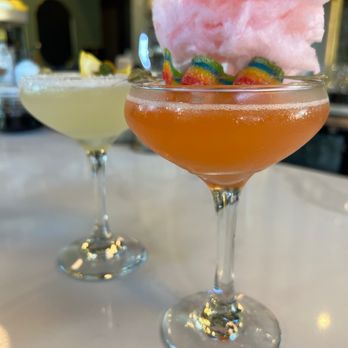 Mangoni - The Tuscan Sky & Lemon Drop Martini - Pizza Near Me - Winter Garden, Florida
