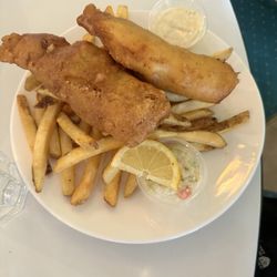 Roy's Restaurant - Fish and chips. Good sized