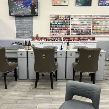 Luv Nails - Tv to watch from the pedicure chair - Nail Salons Near Me - La Grange, Illinois