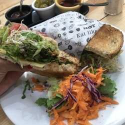 Hot Casual Food - Veggie sandwich