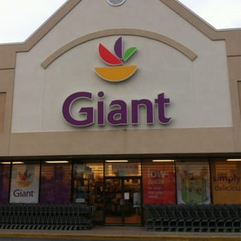 Giant Food - a giant store front - Grocery Near Me - Derwood, Maryland Giant Food - a giant store front - Grocery Near Me - Derwood, Maryland