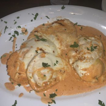 Mama's - ravioli - Pizza Near Me - Copiague, New York