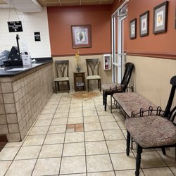 Waiting area for food