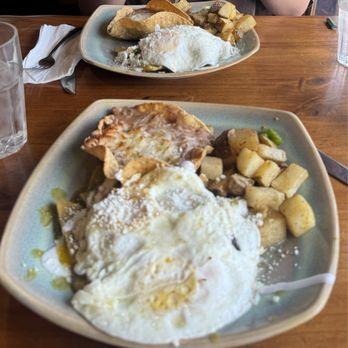 Huapangos - huapangos chilaquiles - Mexican Near Me - San Diego, California