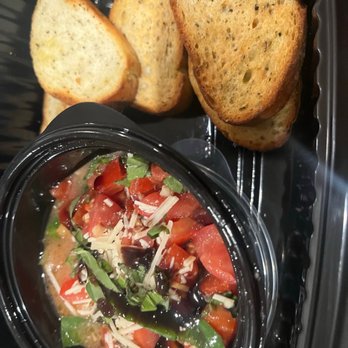 Maggiano's Little Italy - Bruschetta- delicious - Pizza Near Me - Dallas, Texas