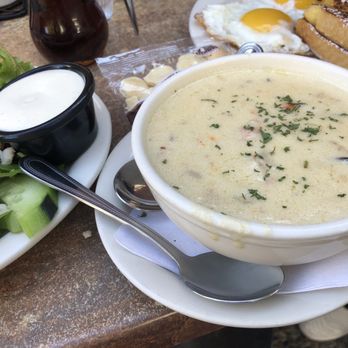 Avenue Cafe - Cafes Near Me - Capitola, California Avenue Cafe - Cafes Near Me - Capitola, California
