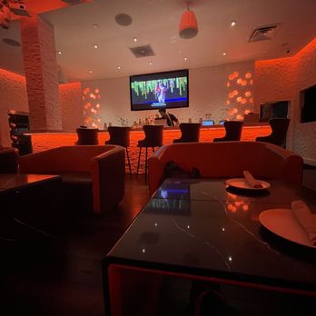 Samudhra - Lounge - Indian Near Me - Franklin Park, New Jersey