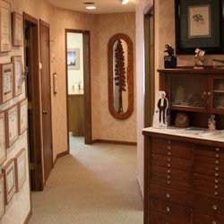 Periodontics Of Elgin - Front hallway