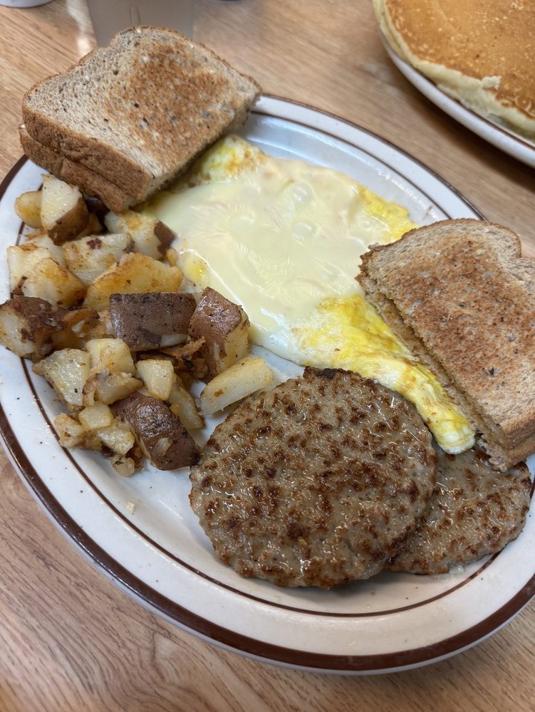 WHITNEY POINT COUNTRY KITCHEN Updated July 2024 21 Photos & 24