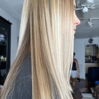 Anzhela - coloring and haircut - Hair Stylists Near Me