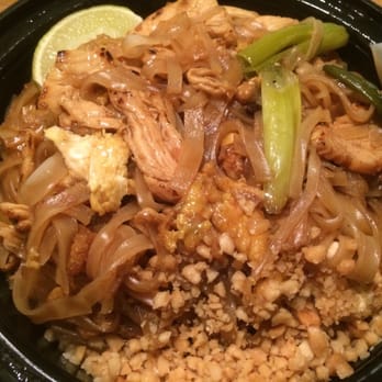 Thai Express - Chicken Pad Thai w/o bean sprouts - Thai Near Me - Gaithersburg, Maryland