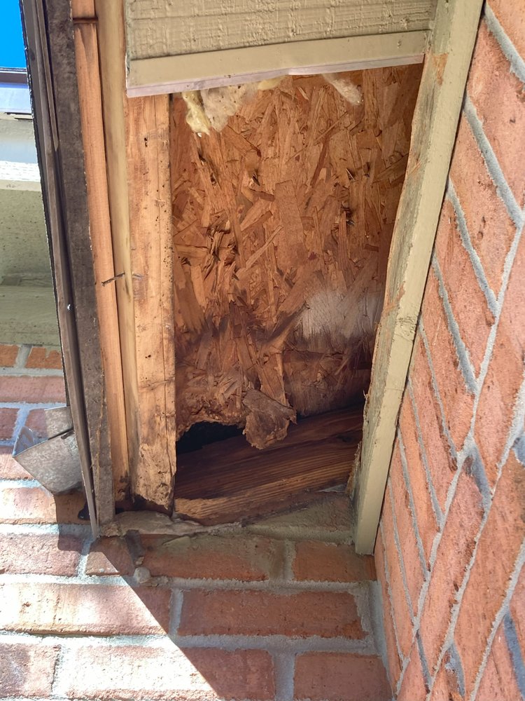 Slide of Roofing Pros USA