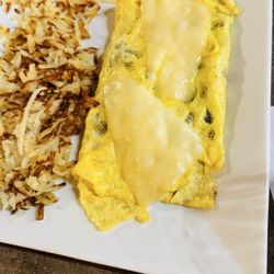 LeBaron's Honker Cafe - Lots of cheese on the omelets