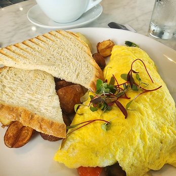 Arandas Cafe - Vegetarian Omelet, House potatoes, and toast. - Breakfast & Brunch Near Me - Imperial Beach, California