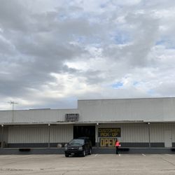 Furniture Clearance Center - Customer pickup area