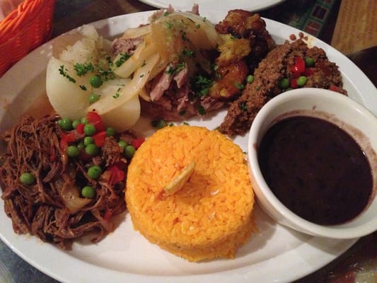 El Meson De Pepe's Restaurant & Bar by null