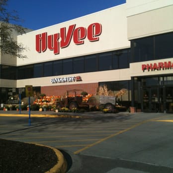 Hy-Vee Fast & Fresh - Convenience Stores Near Me - Gladstone, Missouri Hy-Vee Fast & Fresh - Convenience Stores Near Me - Gladstone, Missouri