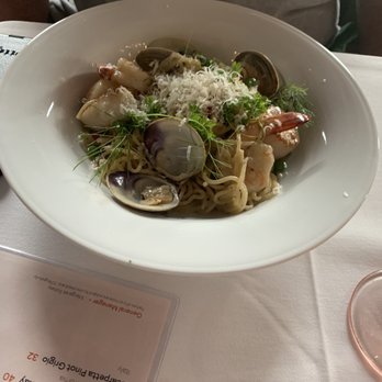 Laura - Vongole - Italian Near Me - Summerville, South Carolina Laura - Vongole - Italian Near Me - Summerville, South Carolina