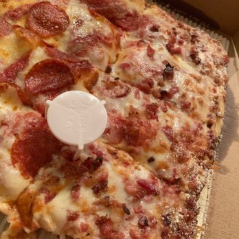 Jet's Pizza - Amazing deep dish pizza!!!! Girl on the phone very friendly and accommodating, must try it - Pizza Near Me - Palm Harbor, Florida